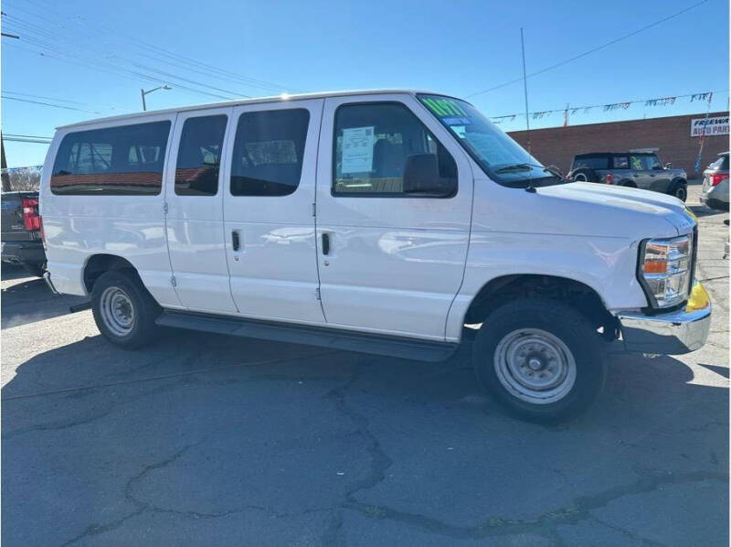 2013 Ford E-Series E-150 XLT