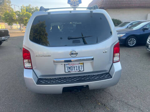 2011 Nissan Pathfinder S