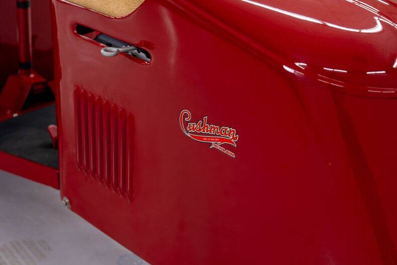 1948 Cushman Model 59 Package Car