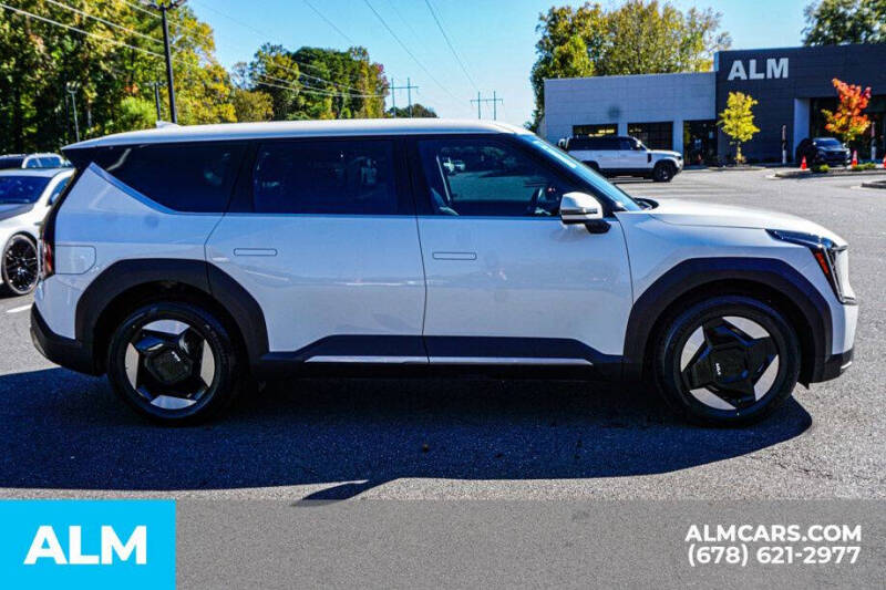 2024 Kia EV9 Light Long Range