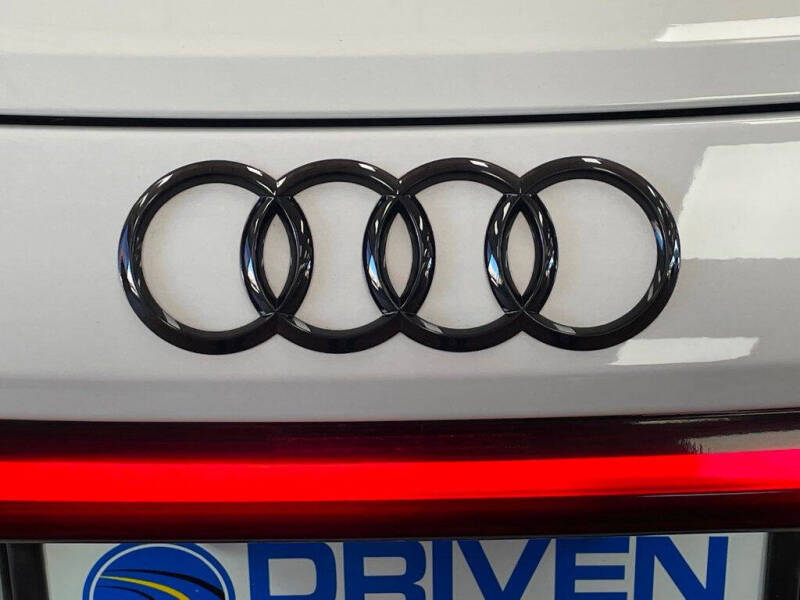 2023 Audi e-tron GT quattro Premium Plus