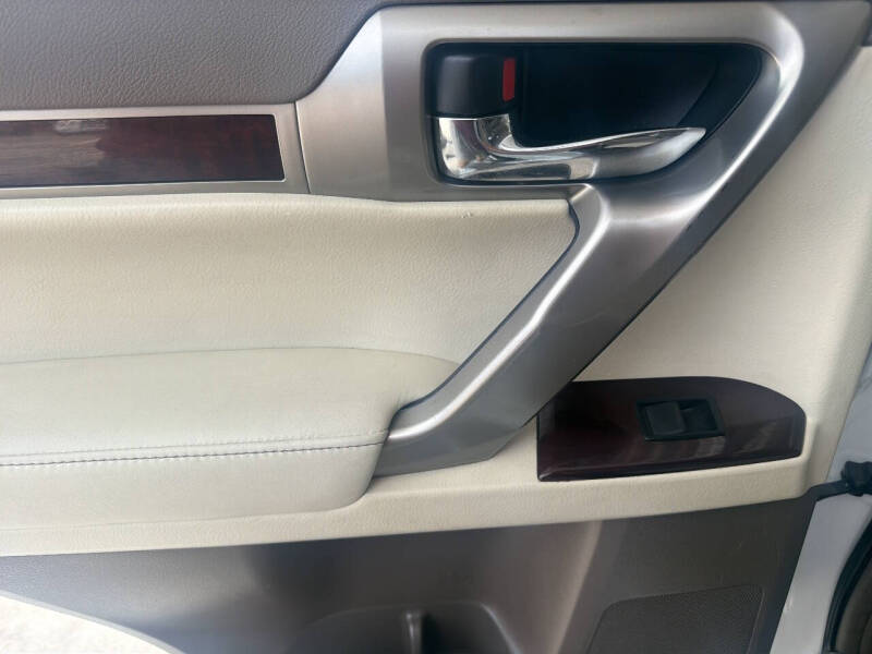 2017 Lexus GX 460