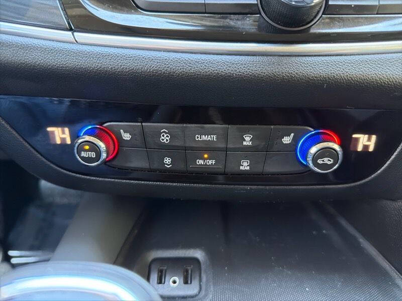 2019 Buick Enclave Essence