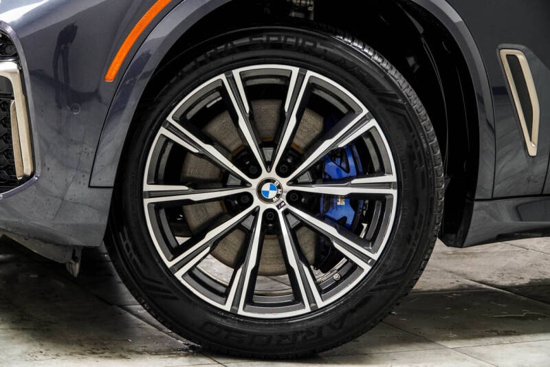 2022 BMW X5 M50i