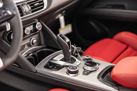 2025 Alfa Romeo Stelvio