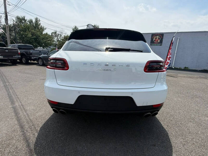 2016 Porsche Macan S