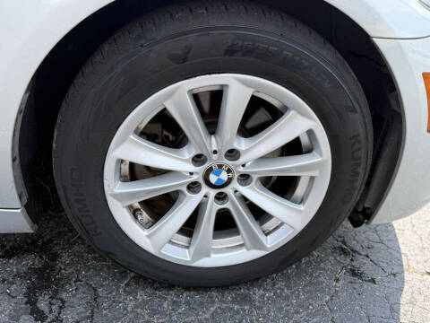 2015 BMW 5 Series 528i