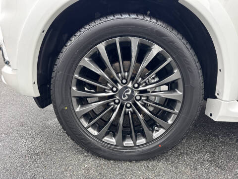 2022 Infiniti QX80 Premium Select