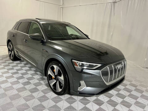 2019 Audi e-tron quattro Prestige