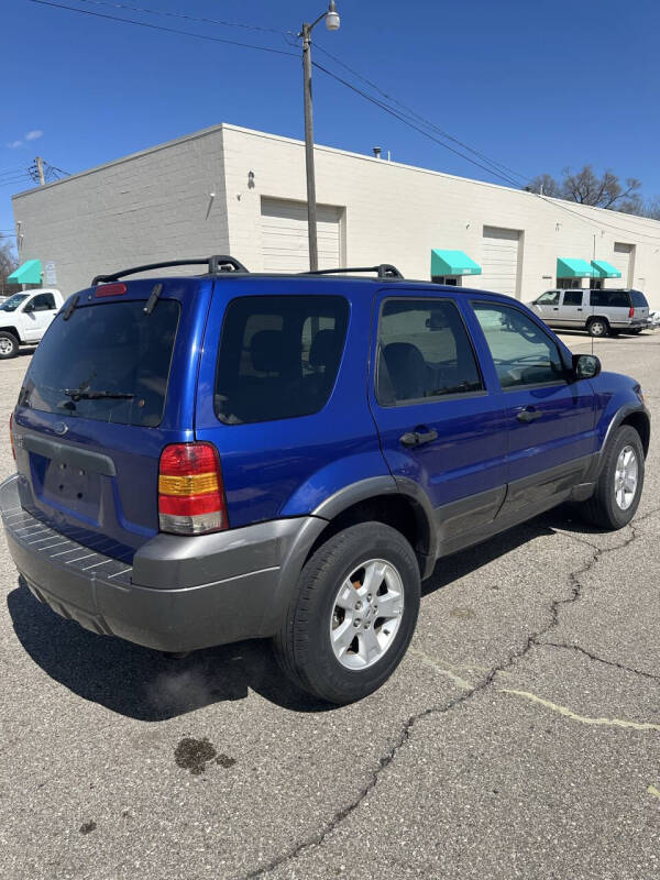 2005 Ford Escape XLT