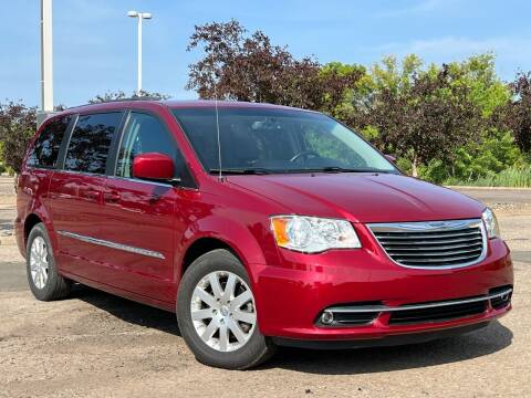 2016 Chrysler Town and Country for sale at Direct Auto Sales LLC in Osseo MN