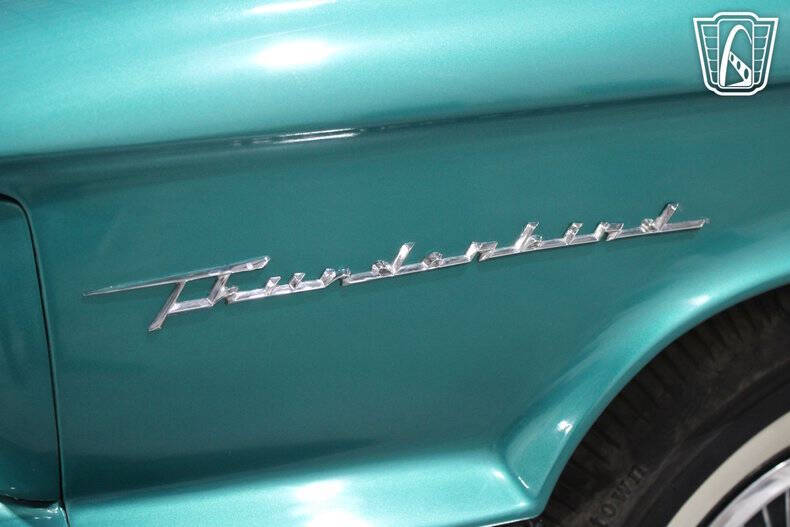 1958 Ford Thunderbird