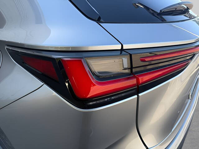 2022 Lexus NX 450h+