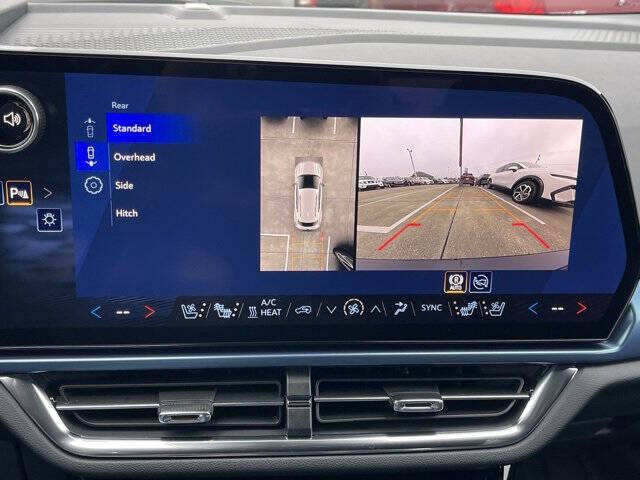 2026 Chevrolet Equinox EV LT 2