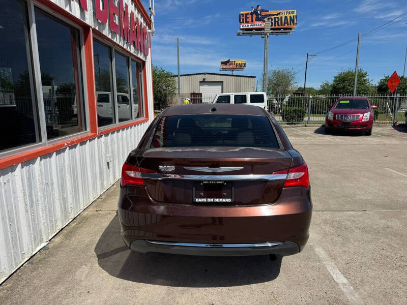 2012 Chrysler 200 Touring