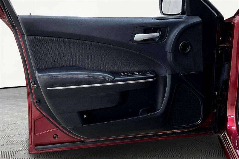 2018 Dodge Charger SXT