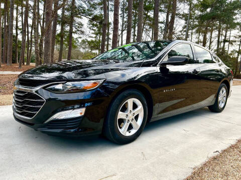 2019 Chevrolet Malibu for sale at Poole Automotive in Laurinburg NC