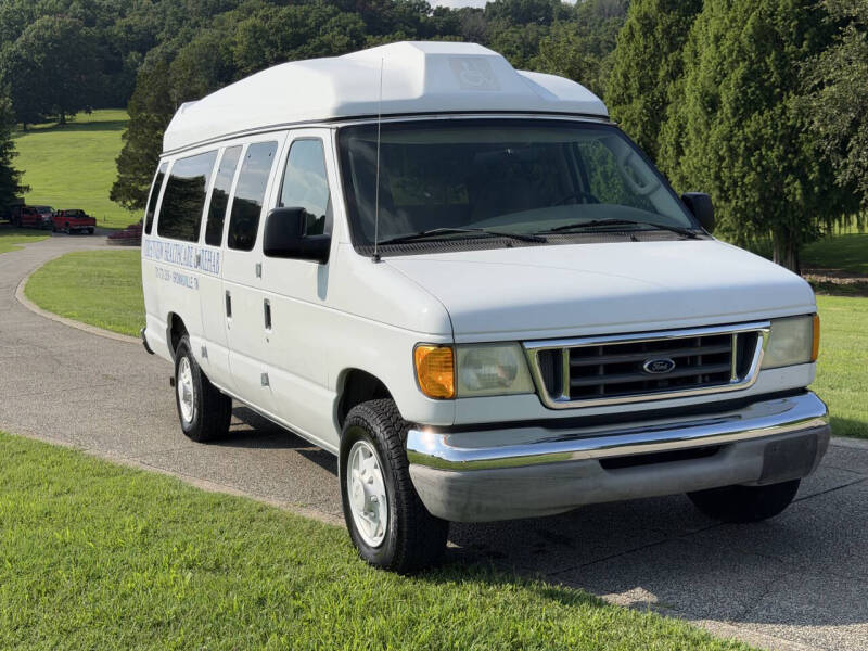 2003 Ford E-Series E-350 SD XLT