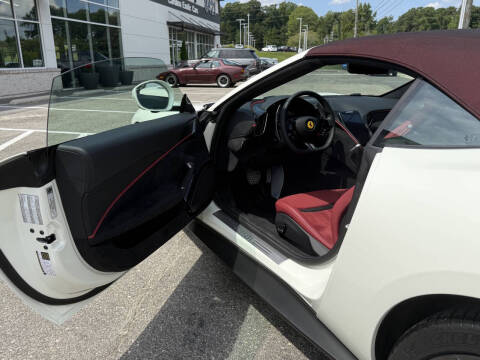 2025 Ferrari Roma Spider