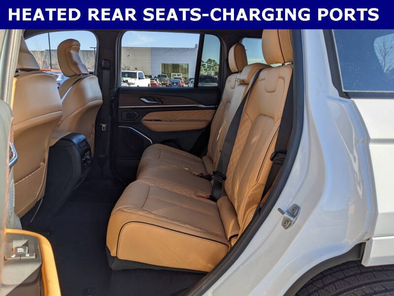 2025 Jeep Grand Cherokee Summit