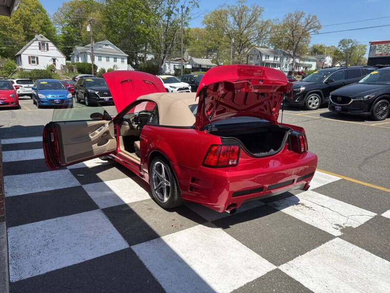 2000 Ford Mustang GT