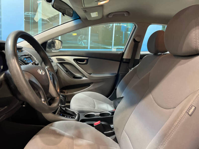 2014 Hyundai Elantra SE