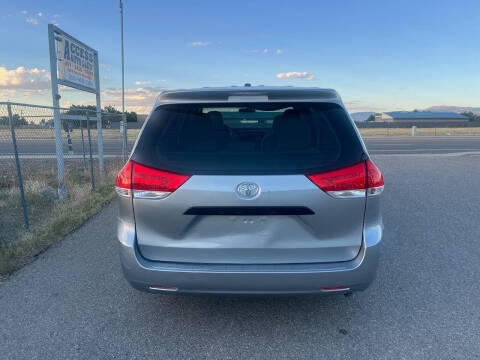 2013 Toyota Sienna L 7-Passenger
