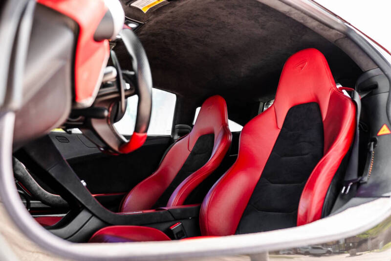 2012 McLaren MP4-12C
