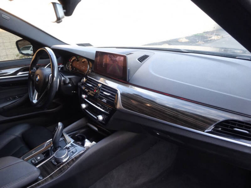 2019 BMW 5 Series 530i xDrive