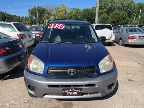 2005 Toyota RAV4 for sale at TOWN & COUNTRY MOTORS in Des Moines IA