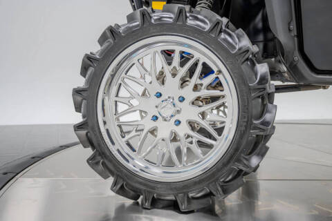 2023 Can-Am Defender MAX Limited HD10