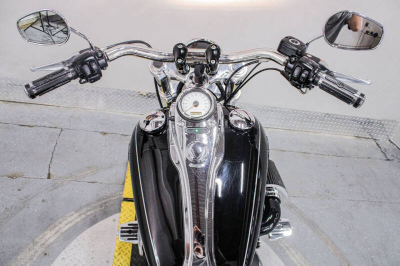 2011 Harley-Davidson Wide Glide