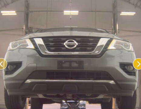 2017 Nissan Pathfinder SL