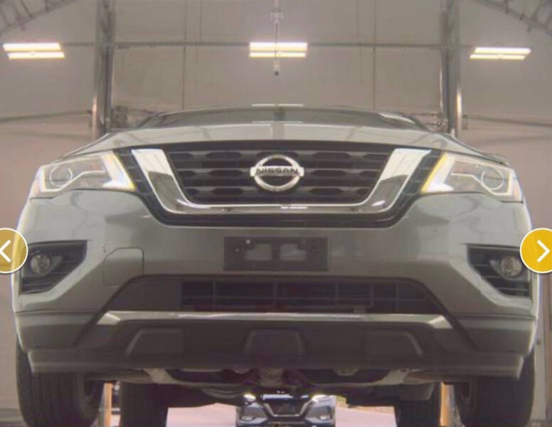 2017 Nissan Pathfinder SL