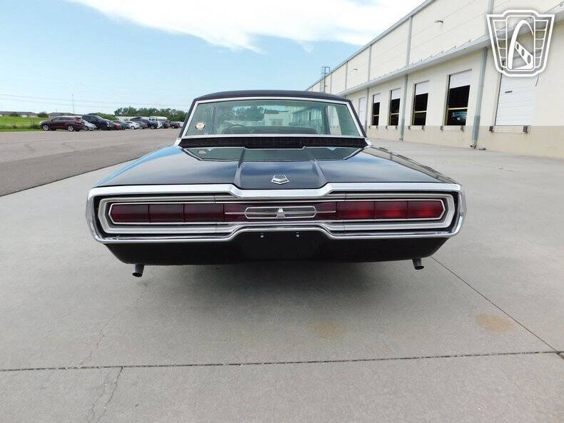 1966 Ford Thunderbird