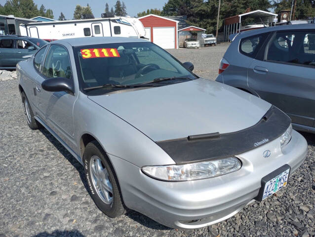 2004 Oldsmobile Alero for sale at Paradise Motors Inc in Sweet Home, OR