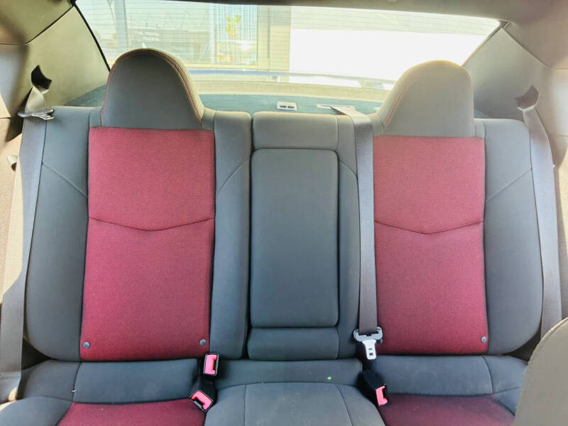 2012 Dodge Avenger SXT Plus