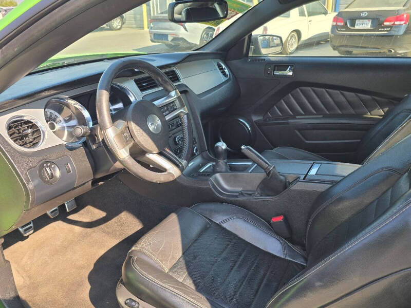 2013 Ford Mustang V6