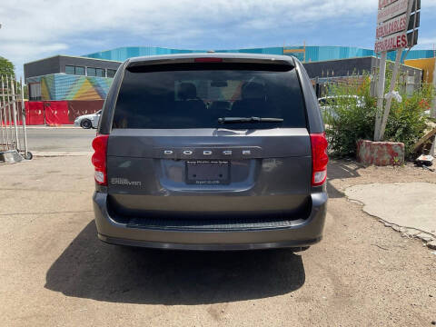 2017 Dodge Grand Caravan SE Plus