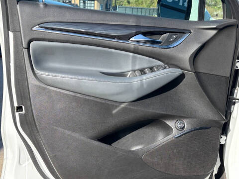 2022 Buick Enclave Essence