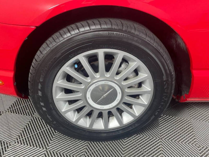 2005 Ford Thunderbird Deluxe