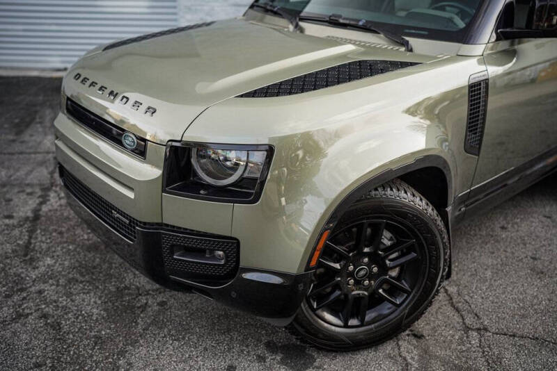 2022 Land Rover Defender 90 X-Dynamic S