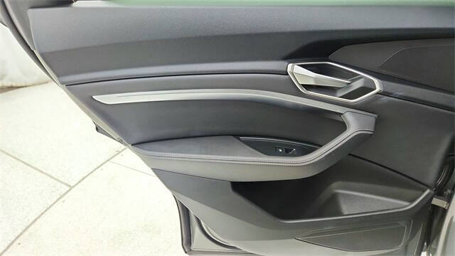 2024 Audi Q8 e-tron quattro Premium