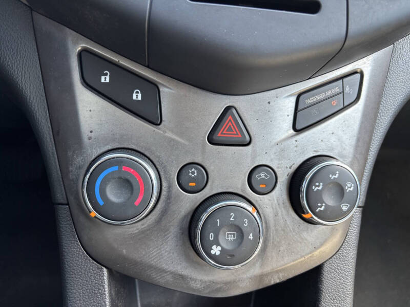 2016 Chevrolet Sonic LS Auto