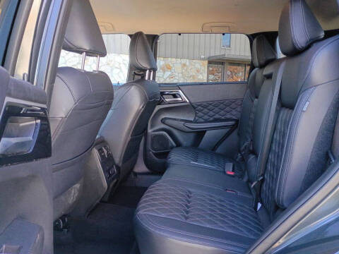 2024 Mitsubishi Outlander