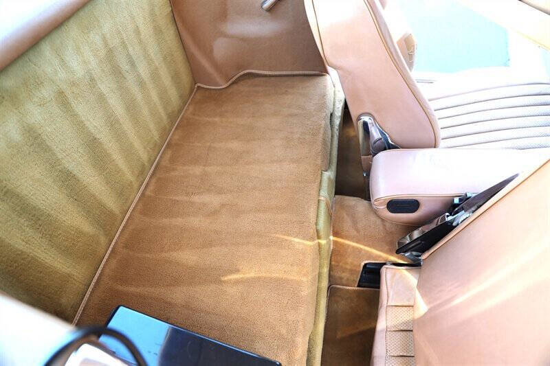 1986 Mercedes-Benz 560-Class 560 SL