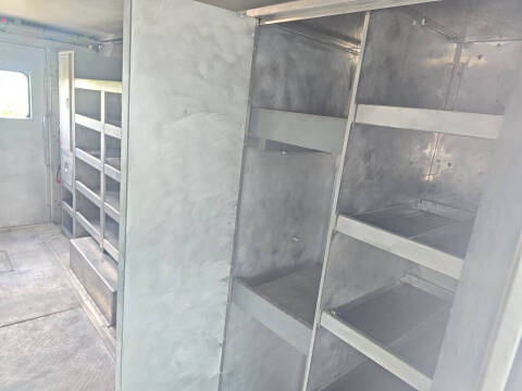 2015 Freightliner MT45 Chassis