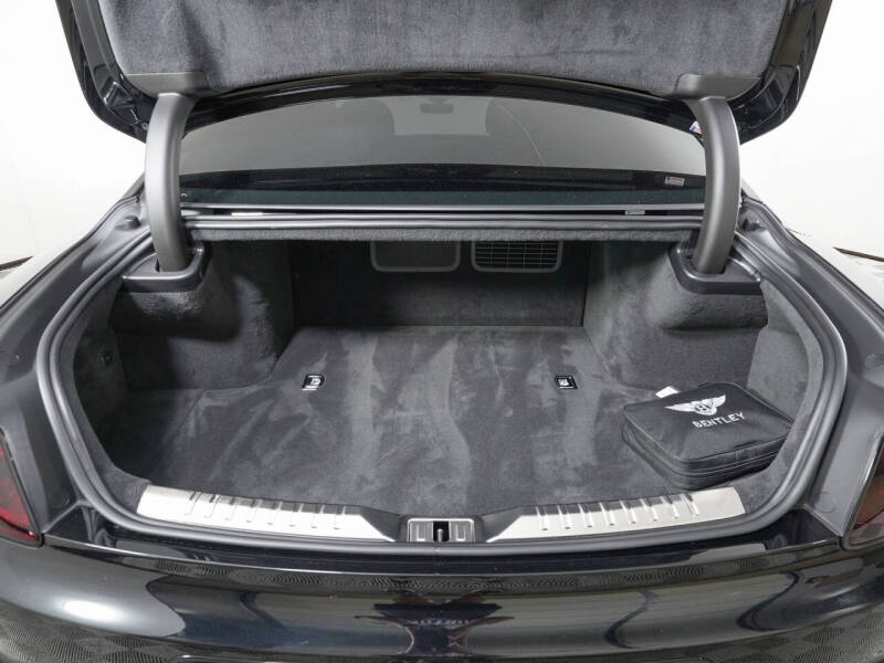 2025 Bentley Flying Spur