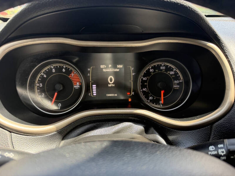 2017 Jeep Cherokee Sport Altitude