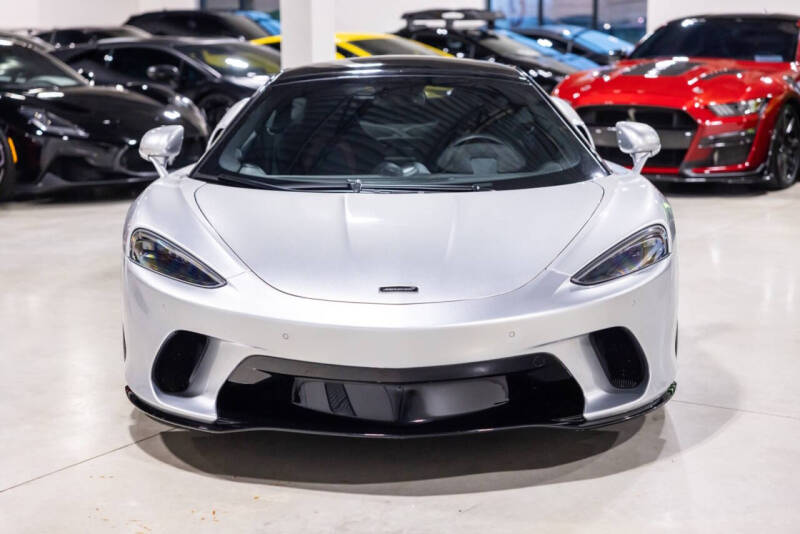 2022 McLaren GT